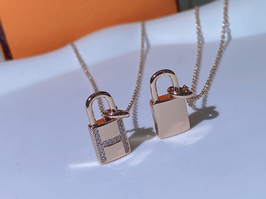 [Solara Jewelry]HM ADVANCED NICHE LOCK HEAD NECKLACE DIAMONDS
