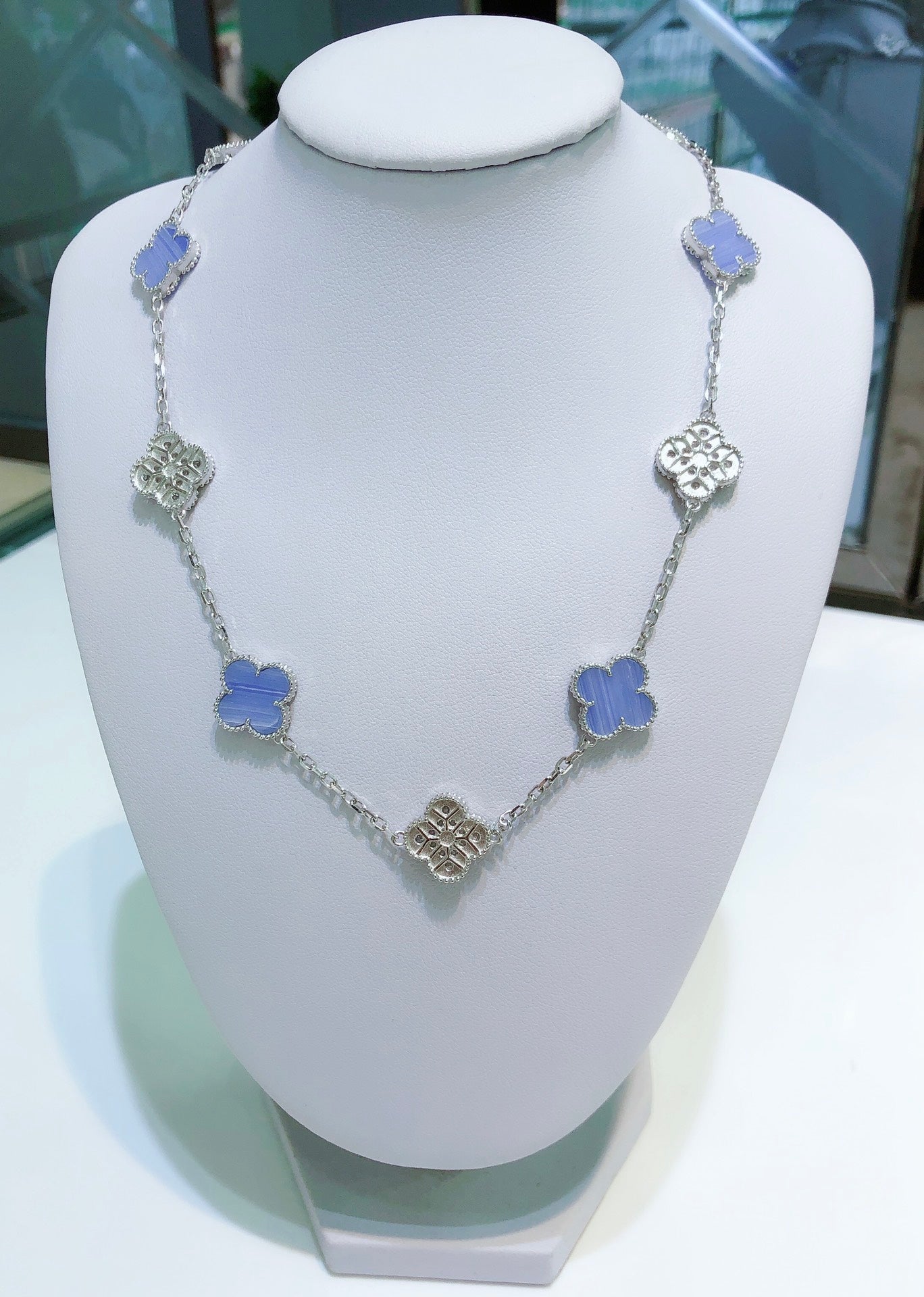 [Solara Jewelry]CLOVERS THE 10-MOTIFS CHALCEDONY DIAMONDS SILVER NECKLACE