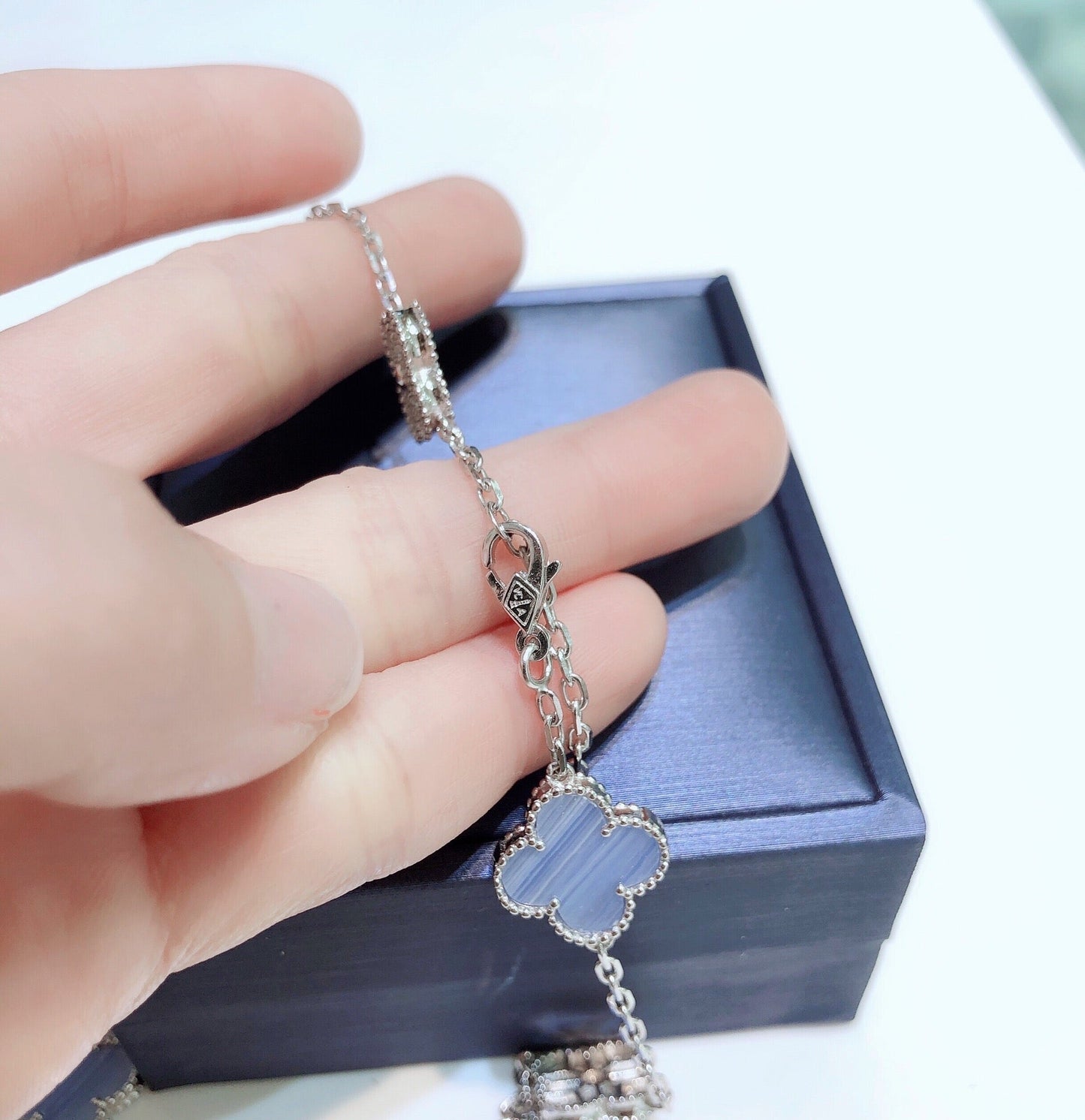 [Solara Jewelry]CLOVER 10 MOTIFS CHALCEDONY DIAMONDS SILVER NECKLACE