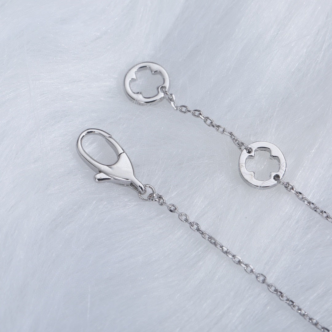[Solara Jewelry]FIOREVER NECKLACE DIAMOND CENTER